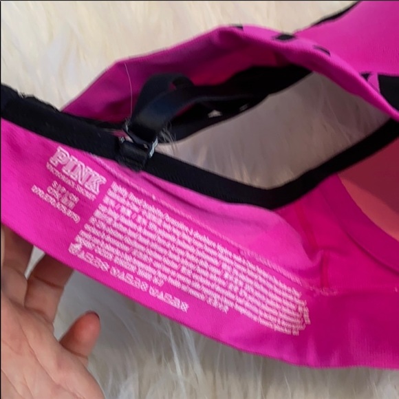 Pink bra - Picture 4 of 8